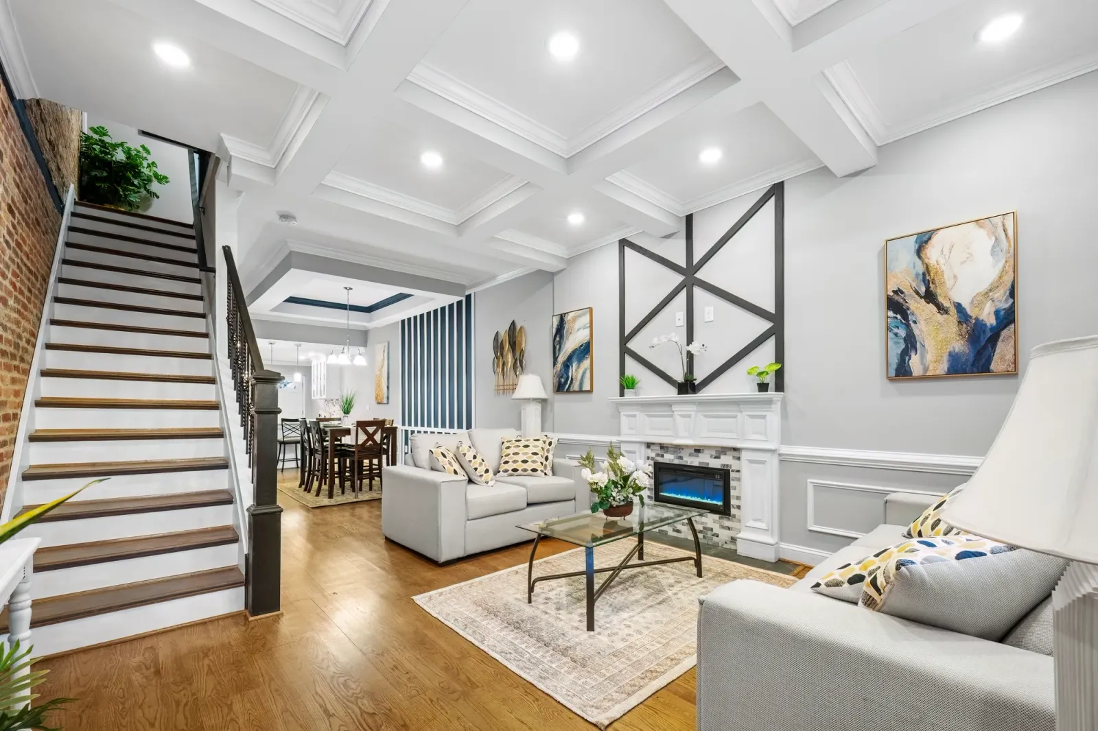 360 virtual tour of a residential property on Aisquith Street, Baltimore, Maryland, by OpenDoors360