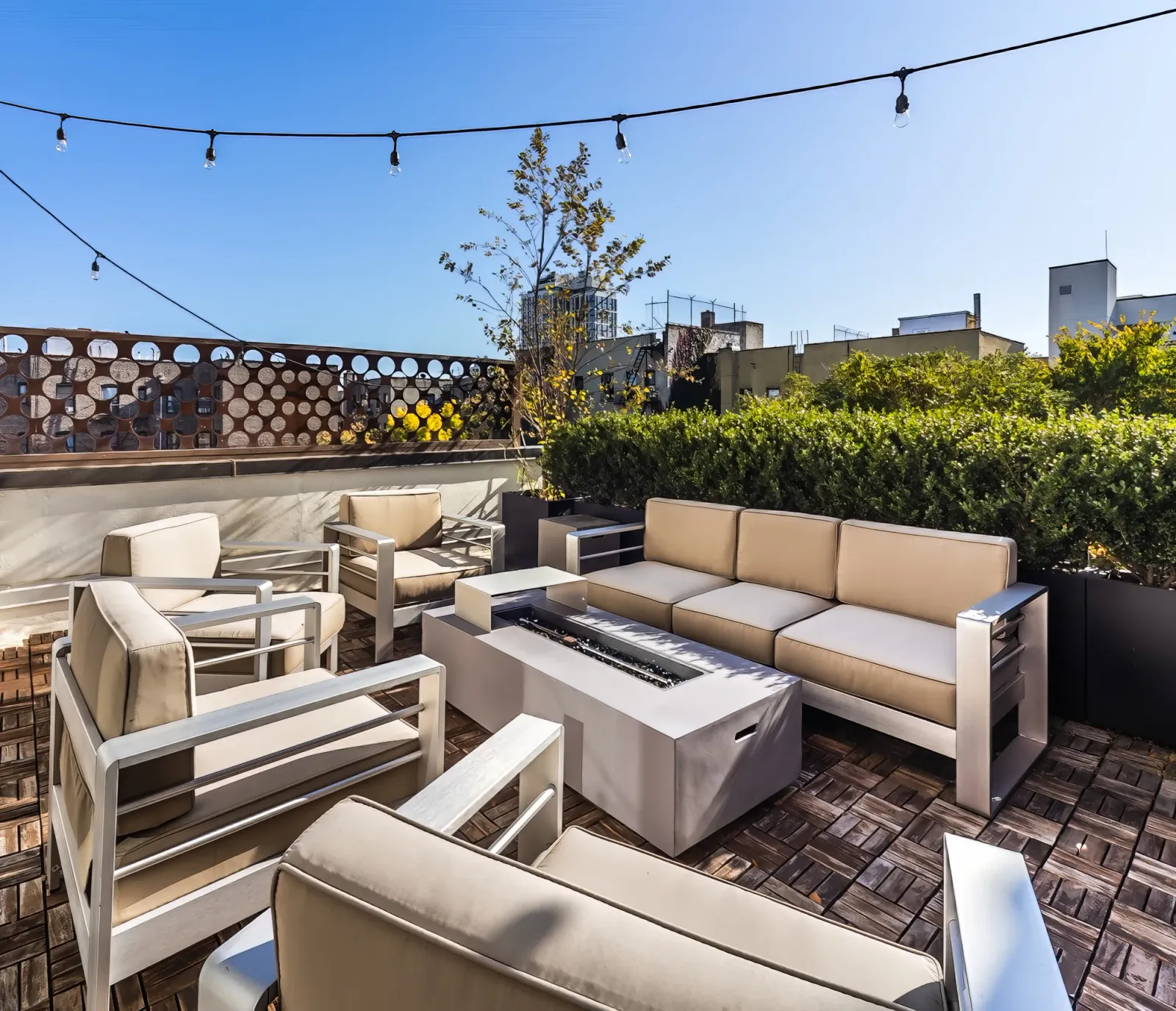 Private rooftop terrace overlooking the New York City skyline, real estate photography for NYC listings by OpenDoors360